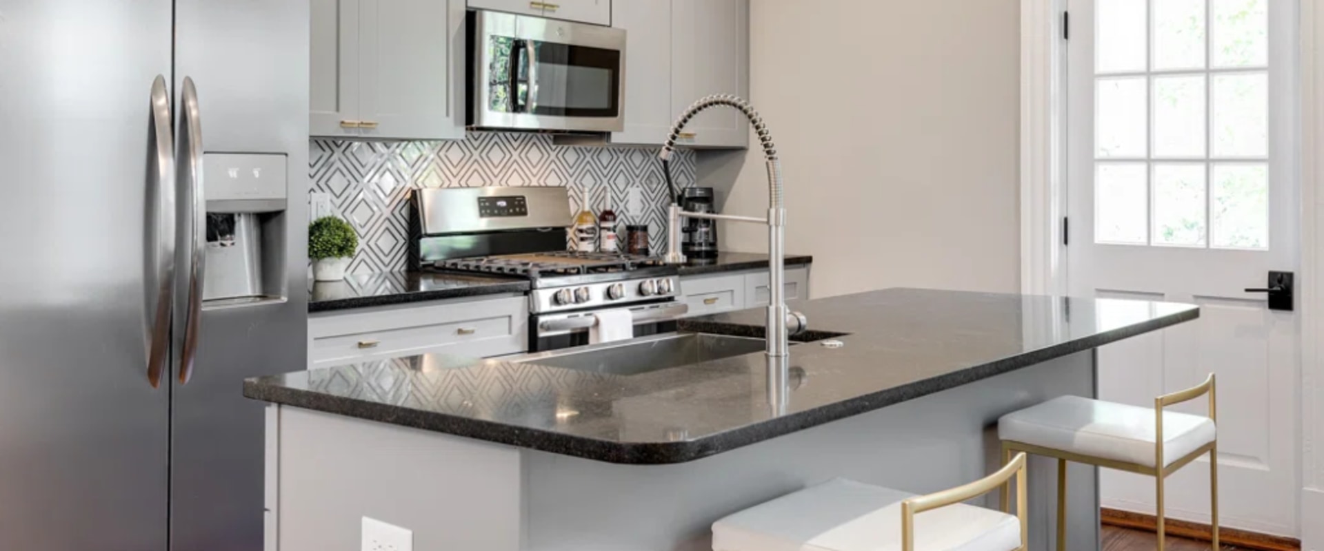 How Paint Finishes Play a Key Role in Kitchen Remodeling Success
