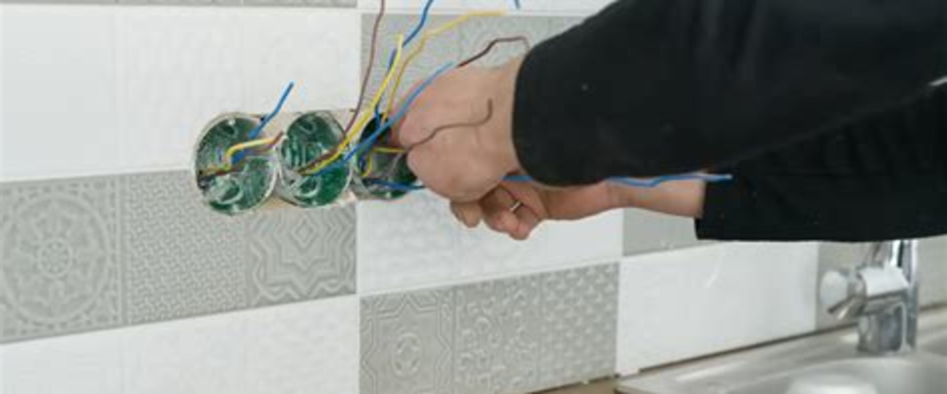 Ensure Safe Kitchen Remodeling with Expert Electrical Repairs in Vancouver